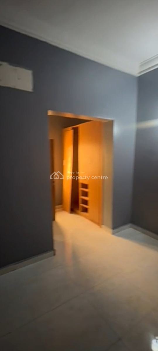 a Very Good Spacious 4-bedroom Terrace Duplex + 1bq, Guzape District, Abuja, Terraced Duplex for Rent