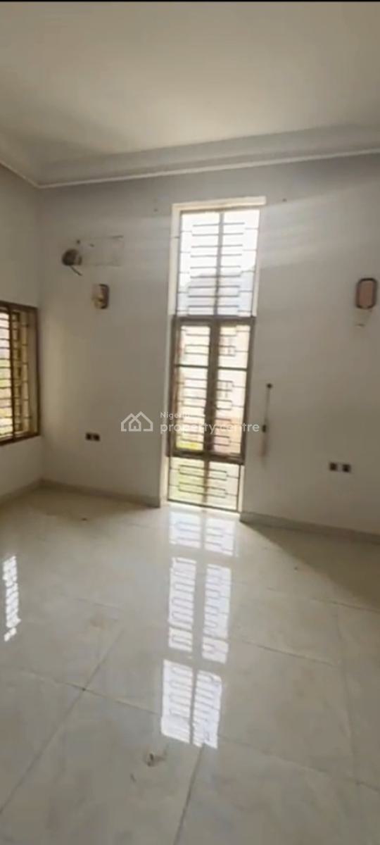 a Very Good Spacious 4-bedroom Terrace Duplex + 1bq, Guzape District, Abuja, Terraced Duplex for Rent