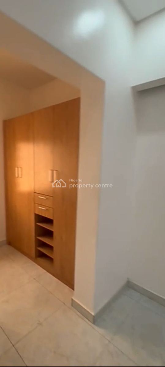 a Very Good Spacious 4-bedroom Terrace Duplex + 1bq, Guzape District, Abuja, Terraced Duplex for Rent