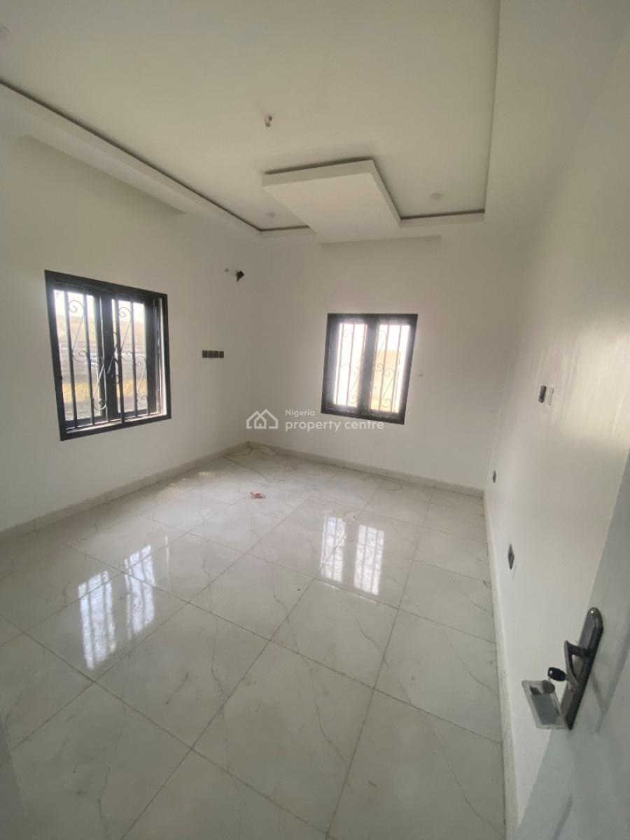 Beautiful 3 Bedroom Apartment in a Serene Neighborhood, Sabon Lugbe, Lugbe District, Abuja, Flat / Apartment for Sale
