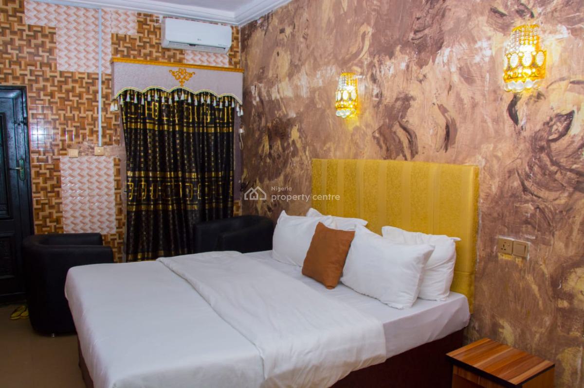 Commercial Property for Hotel and Lounge, Owerri Municipal, Imo, Hotel / Guest House for Sale