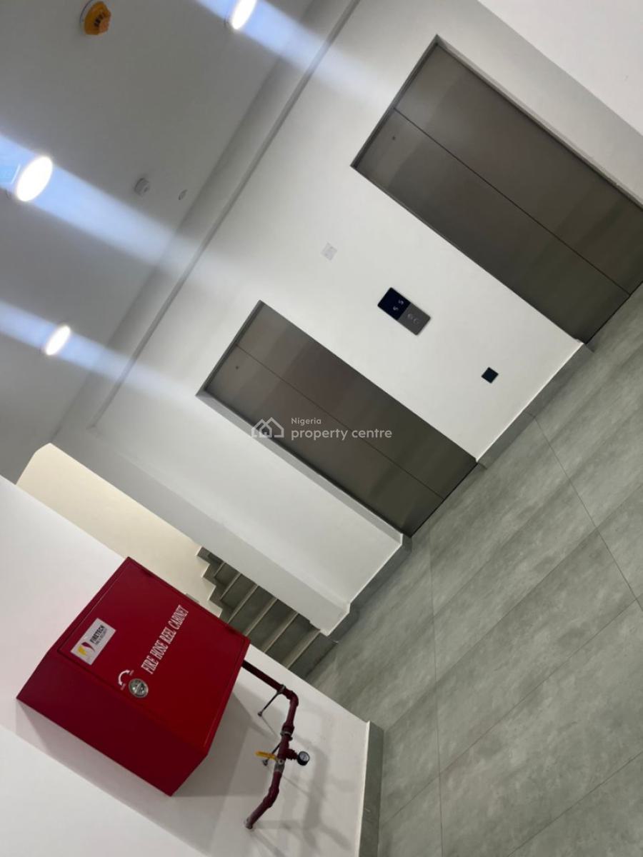 Brand New  Specious 4 Bedroom Luxury Apartment with Pool & Elevator, Banana Island Road, Ikoyi, Lagos, Flat / Apartment for Rent