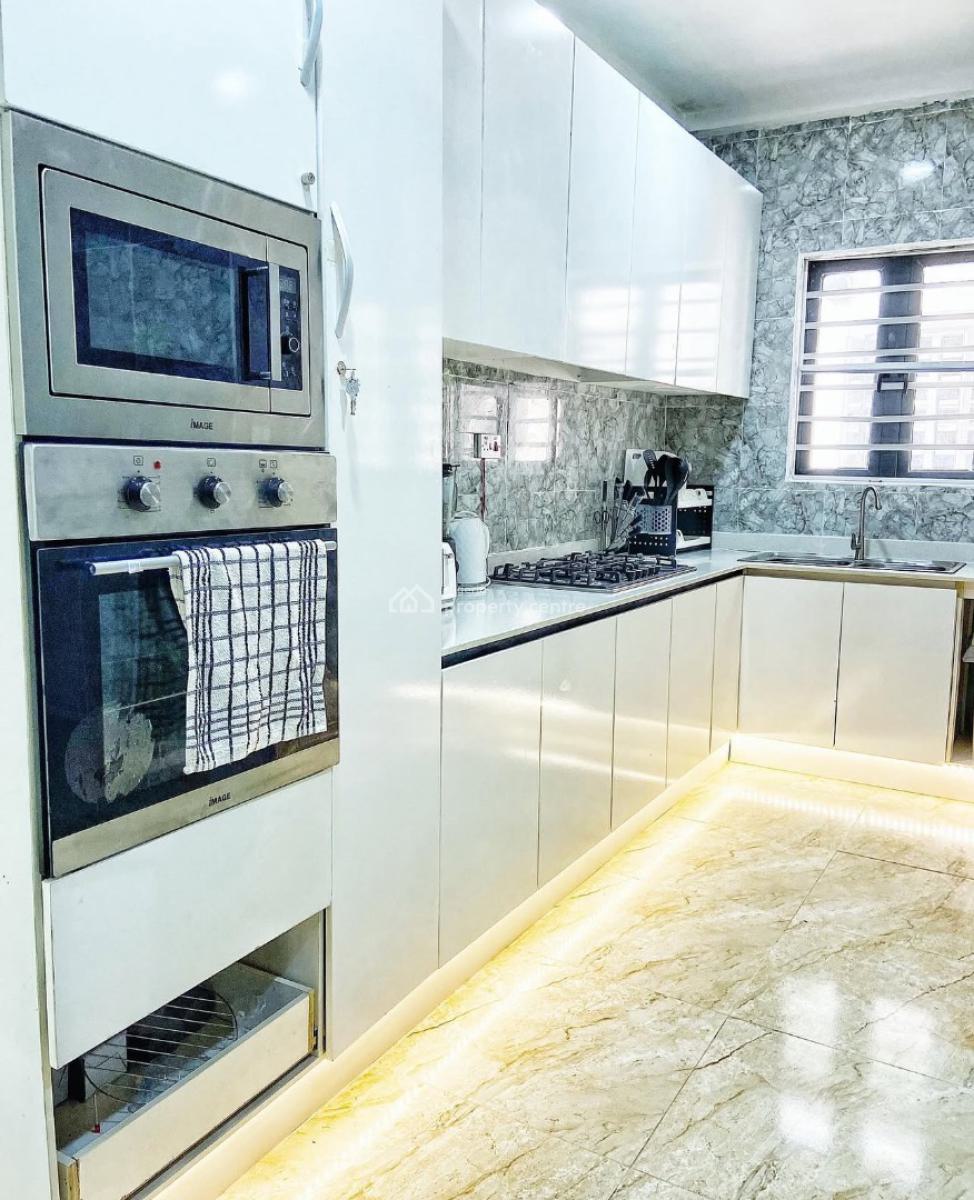 2 Bedroom Apartment, Agungi, Lekki, Lagos, Flat / Apartment Short Let