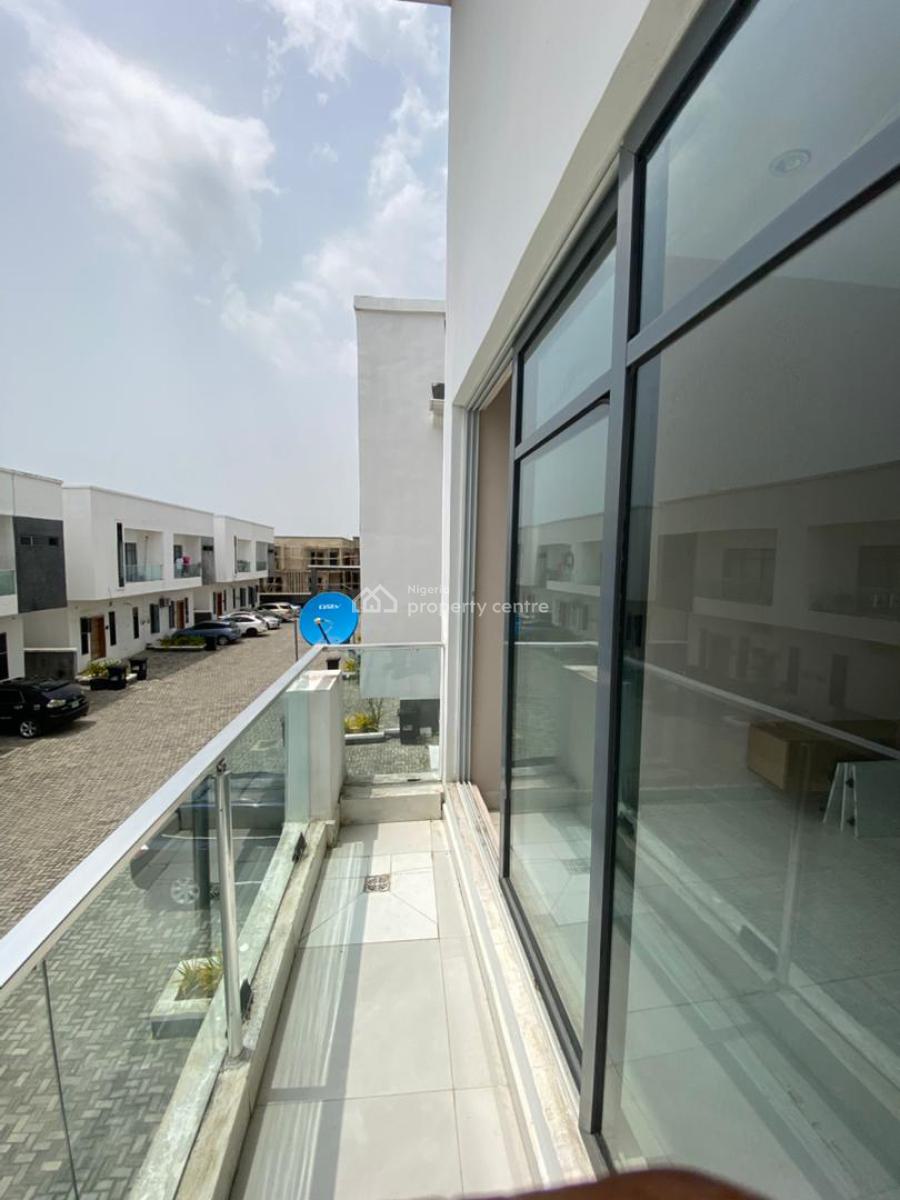 Aesthestic Masters Bedroom  with Balcony , Pool ,gym Sharing Kitchen, Orchid Road Before Roundabout, Lekki, Lagos, Flat / Apartment for Rent