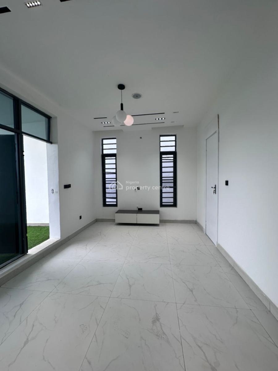 Spacious 5 Bedroom Detached with Swimming Pool, Gym + Bq, Ikota, Lekki, Lagos, Detached Duplex for Sale
