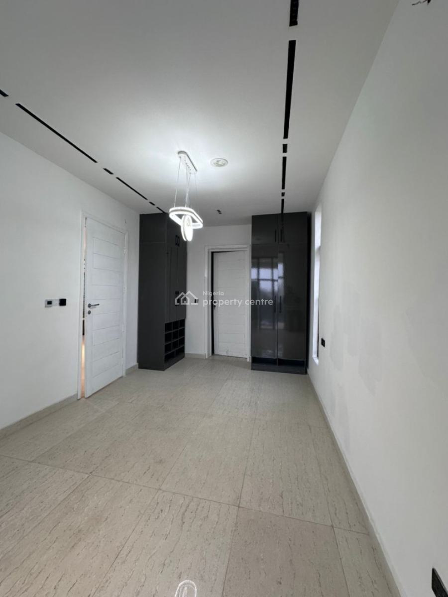 Spacious 5 Bedroom Detached with Swimming Pool, Gym + Bq, Ikota, Lekki, Lagos, Detached Duplex for Sale