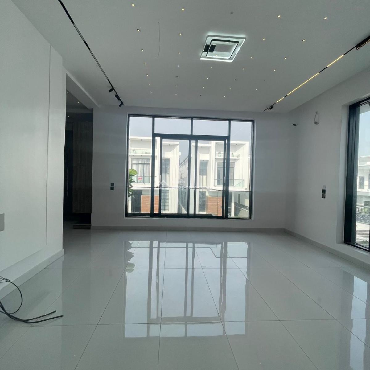 Exquisitely Finished Luxury 5 Bedroom Fully Detached Duplex with  Bq, Chevron, Lekki Phase 1, Lekki, Lagos, Detached Duplex for Sale