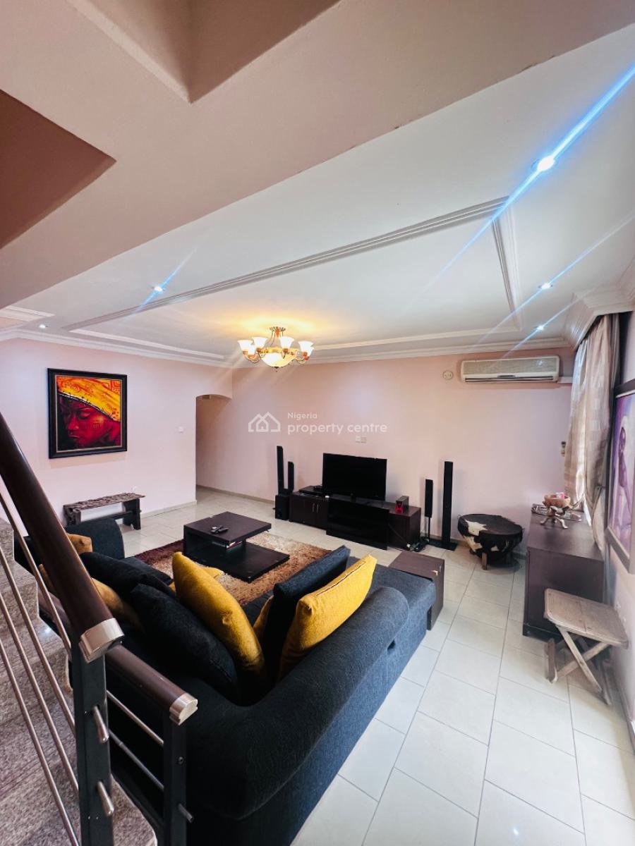 3 Bedroom Terrace Duplex with 1 Room Bq, Wuye, Abuja, Flat / Apartment for Sale