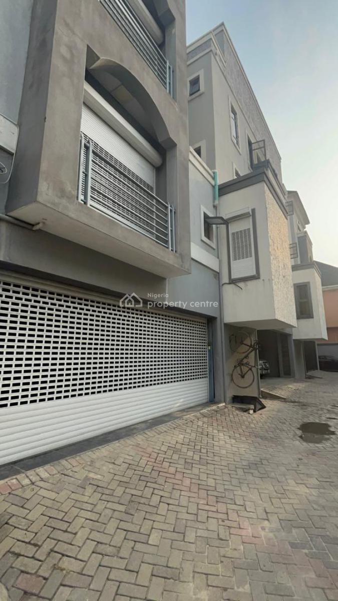 Well Maintained 4 Bedroom Terrace Duplex with Bq, Osapa, Lekki, Lagos, Terraced Duplex for Sale