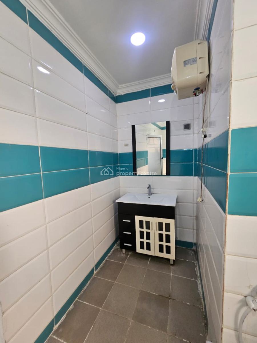Spacious 3  Bedroom Apartment., Alhaji Yinka Bello  Avenue, Sangotedo, Ajah, Lagos, Flat / Apartment for Rent