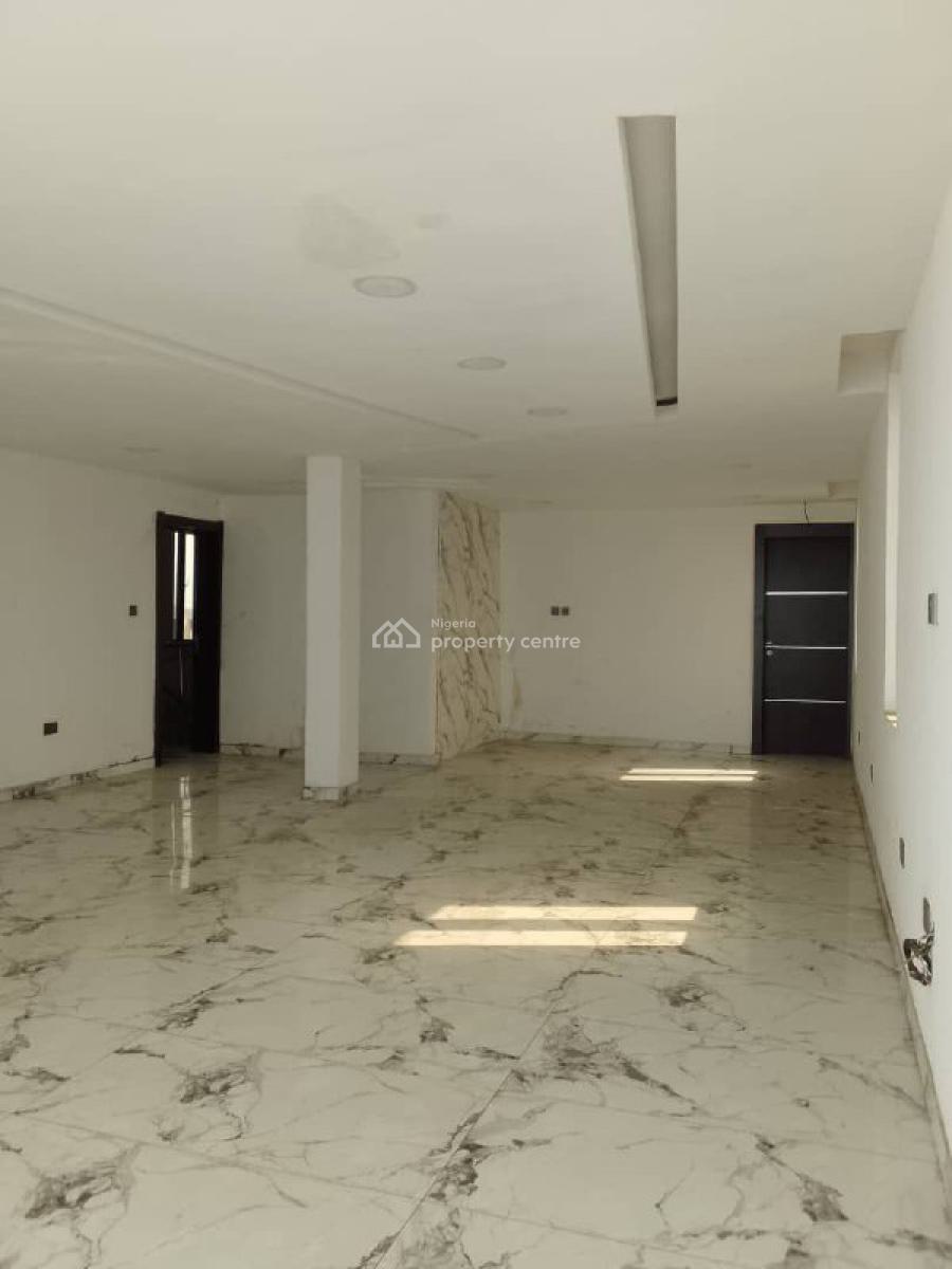 Shop Space Available(232 Sqm), Lekki, Lagos, Shop for Rent