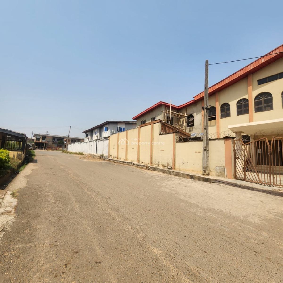 a Standard 4 Flats of 3 Bedroom, Julian Nursery and Primary School,aromolaran, Ibadan, Oyo, Block of Flats for Sale