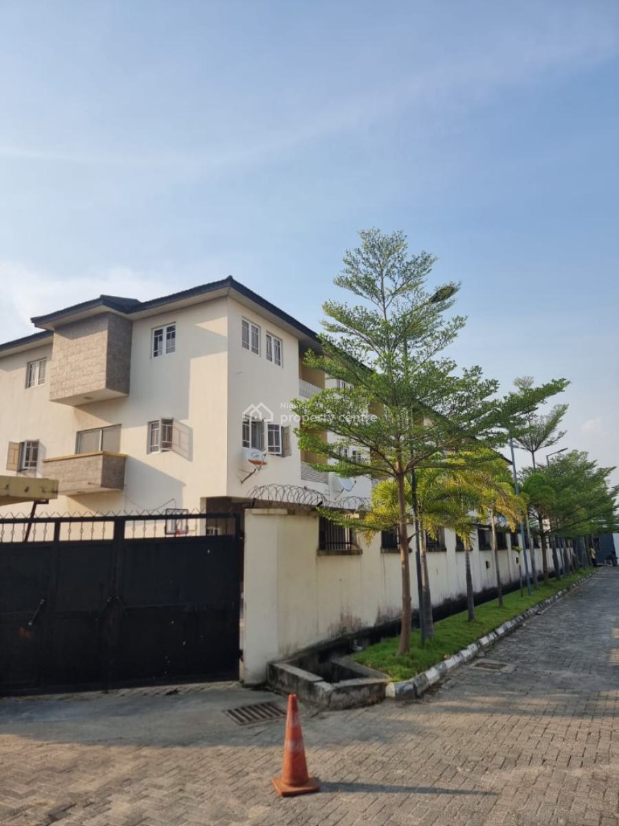 Well Finished Serviced 3 Bedroom Terrace House with a Room Bq, Ikate Elegushi, Lekki, Lagos, Terraced Duplex for Sale