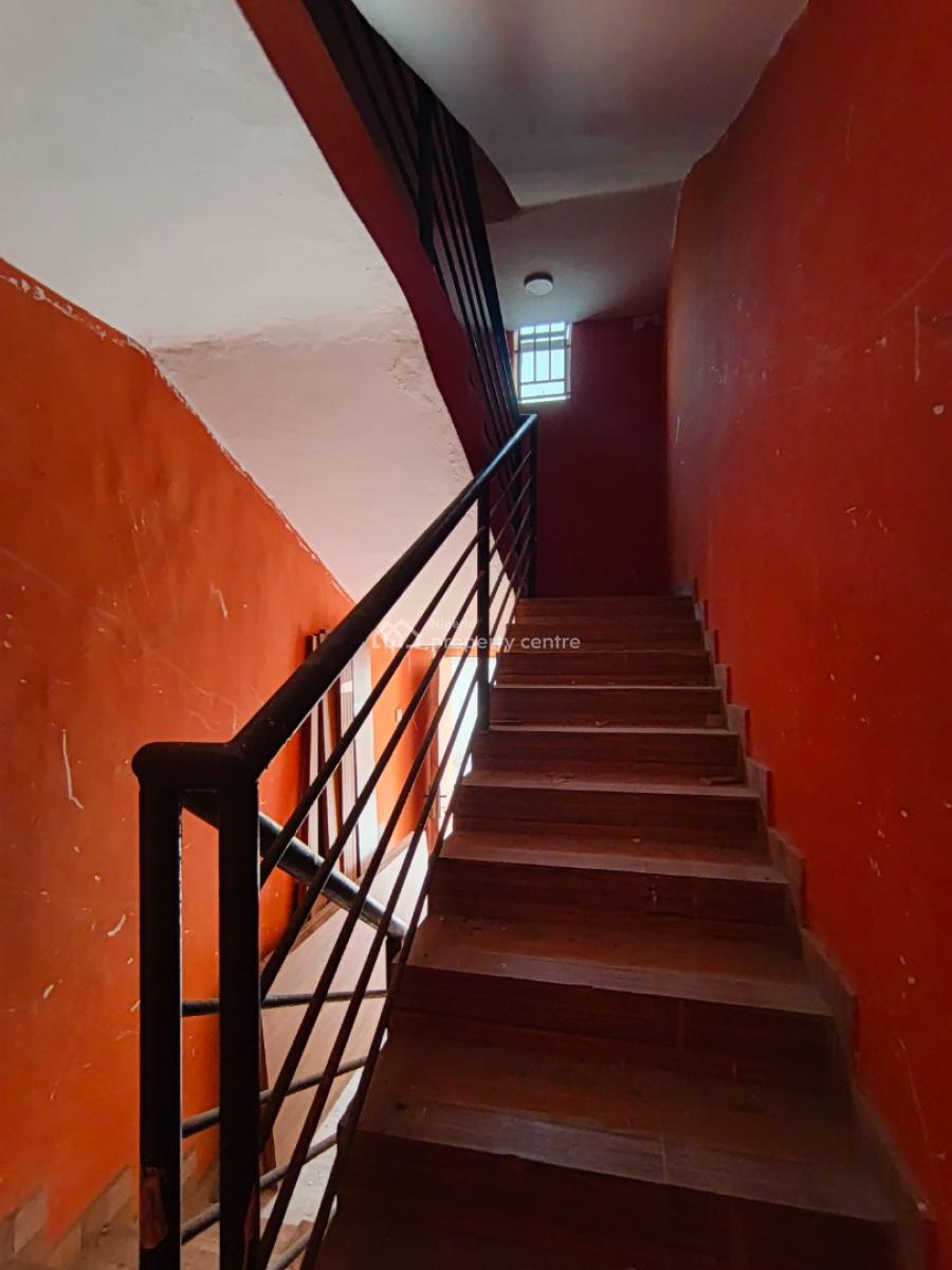 a 3 Bedroom Flat, By Newroad, Opposite Chevron, Lekki, Lagos, Flat / Apartment for Rent
