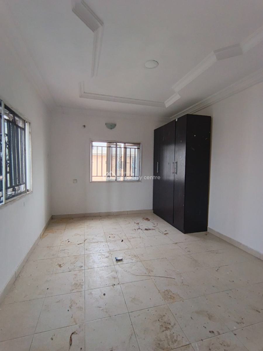 a 3 Bedroom Flat, By Newroad, Opposite Chevron, Lekki, Lagos, Flat / Apartment for Rent