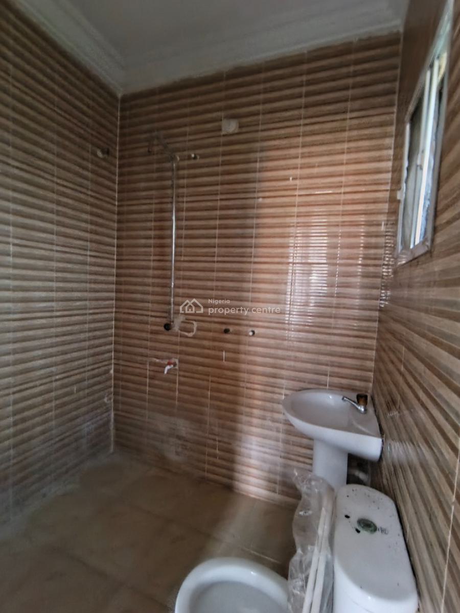 a 3 Bedroom Flat, By Newroad, Opposite Chevron, Lekki, Lagos, Flat / Apartment for Rent