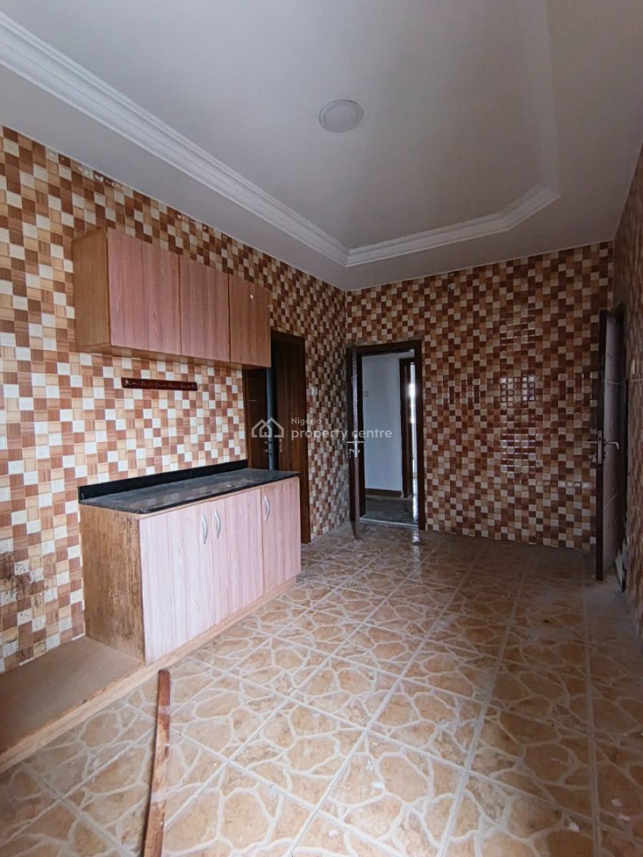 a 3 Bedroom Flat, By Newroad, Opposite Chevron, Lekki, Lagos, Flat / Apartment for Rent