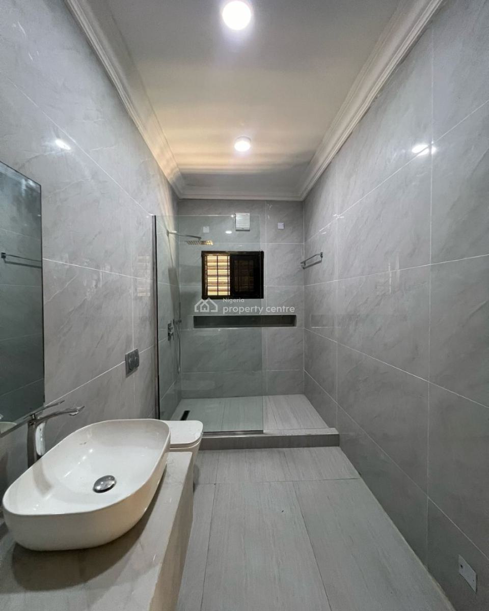 3-bedroom Apartment with Bq, Lekki Phase One, Lekki, Lagos, Flat / Apartment for Rent