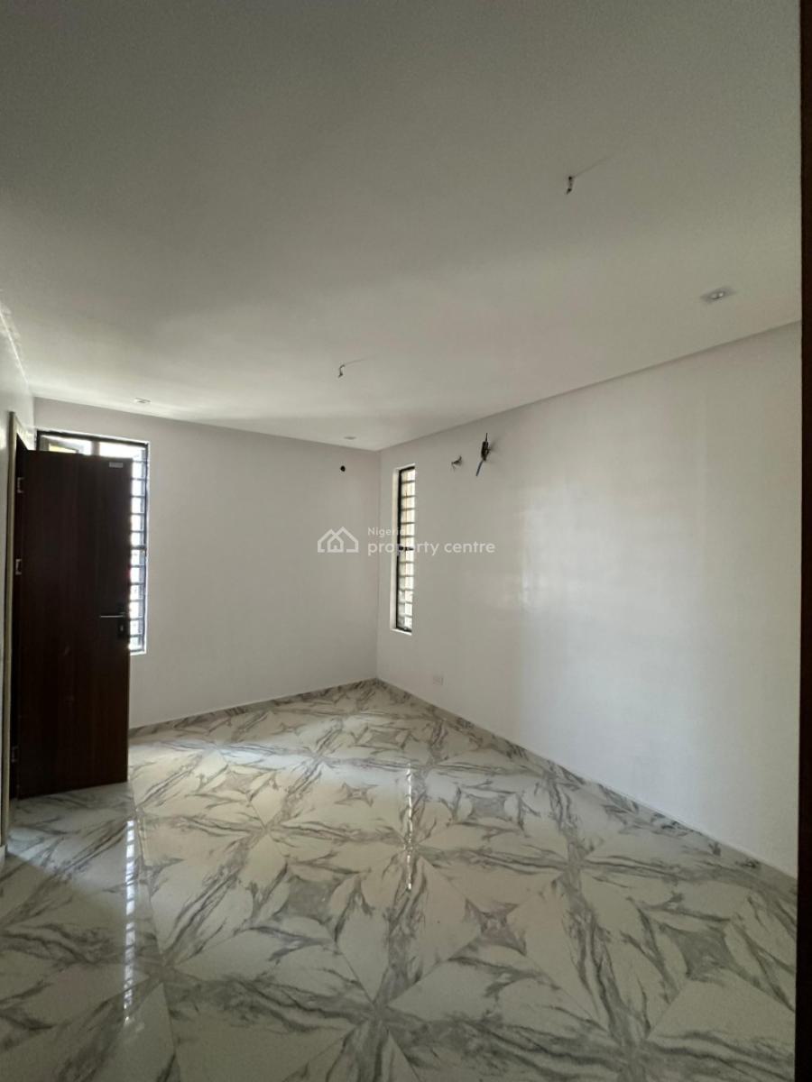 Executive 2 Bedroom Apartments, Ologolo, Lekkiì, Lagos., Lekki, Lagos, Flat / Apartment for Sale