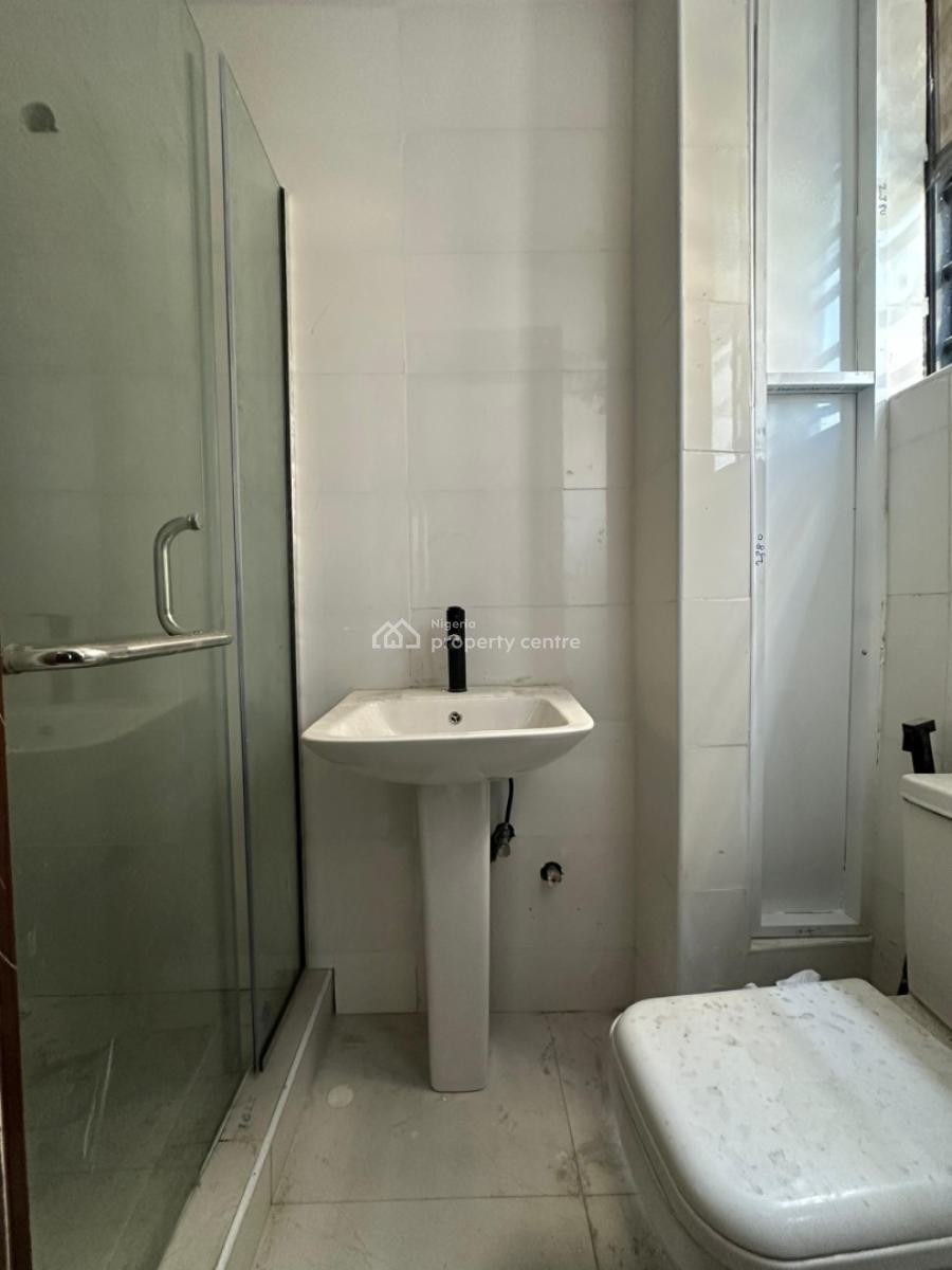 Executive 2 Bedroom Apartments, Ologolo, Lekkiì, Lagos., Lekki, Lagos, Flat / Apartment for Sale