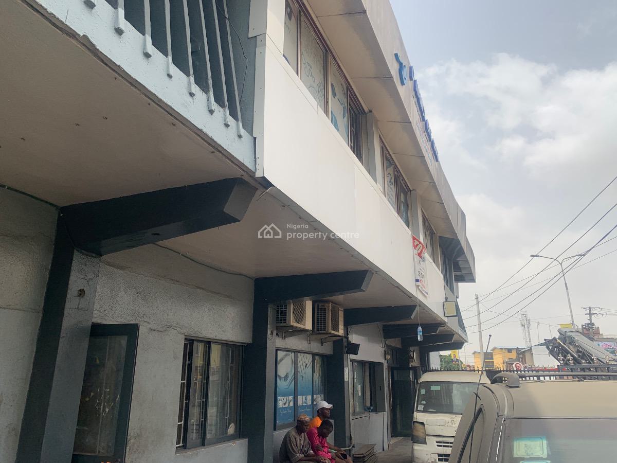 Well Maintained 200 Sqmtr Office Space, Itire Road, Surulere, Lagos, Office Space for Rent