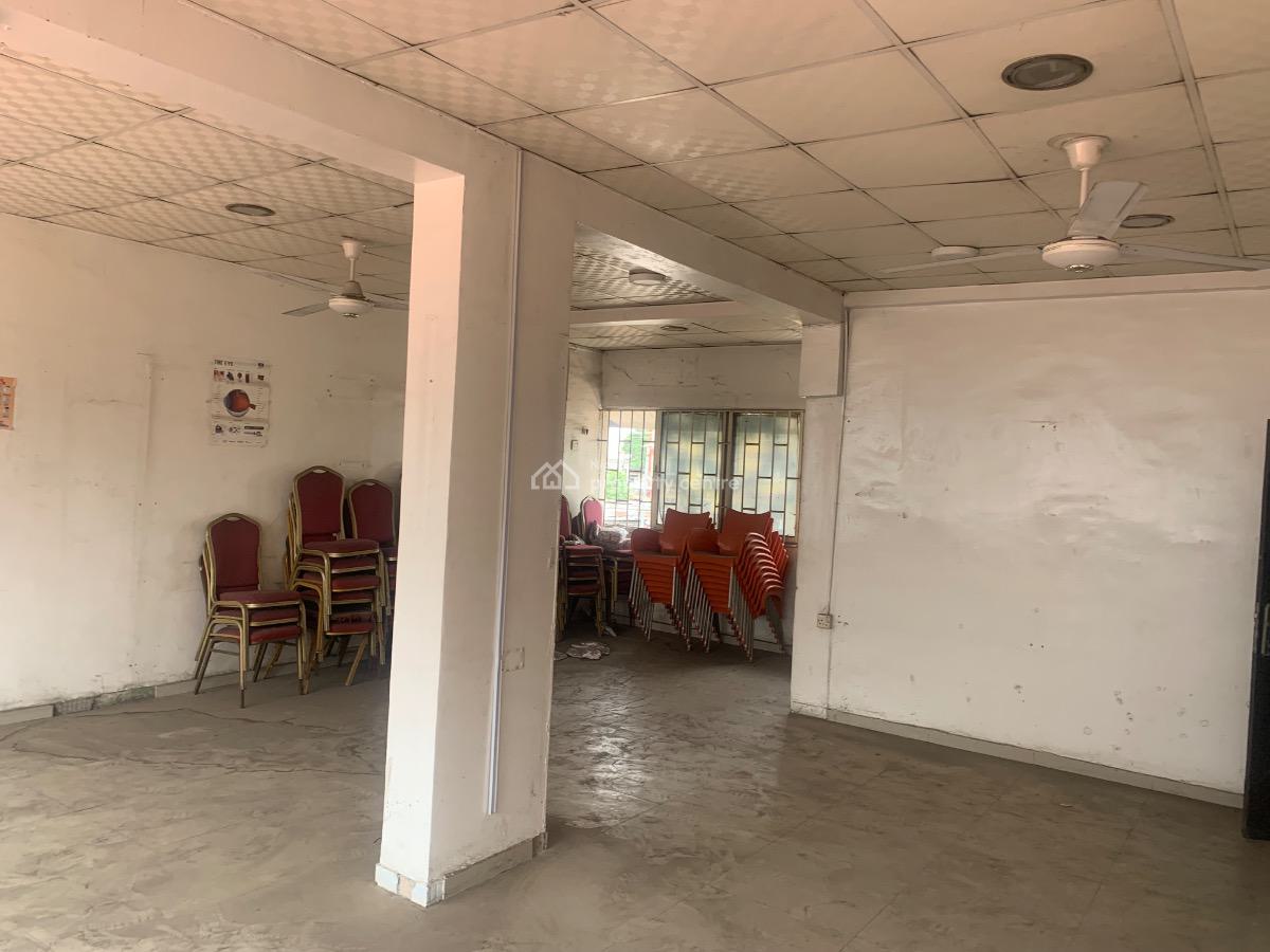 Well Maintained 200 Sqmtr Office Space, Itire Road, Surulere, Lagos, Office Space for Rent