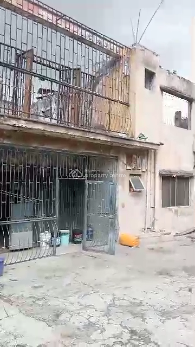 Hot Demolishable Structure, Alade Close to Allen Avenue Ikeja Lagos, Allen, Ikeja, Lagos, House for Sale