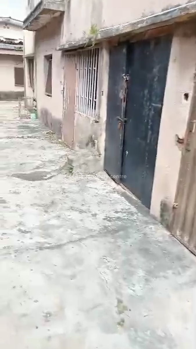 Hot Demolishable Structure, Alade Close to Allen Avenue Ikeja Lagos, Allen, Ikeja, Lagos, House for Sale
