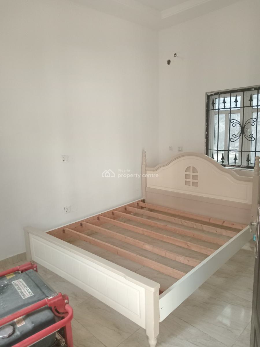 a Very Good 1-room Self Contained., Guzape District, Abuja, Self Contain (single Rooms) for Rent