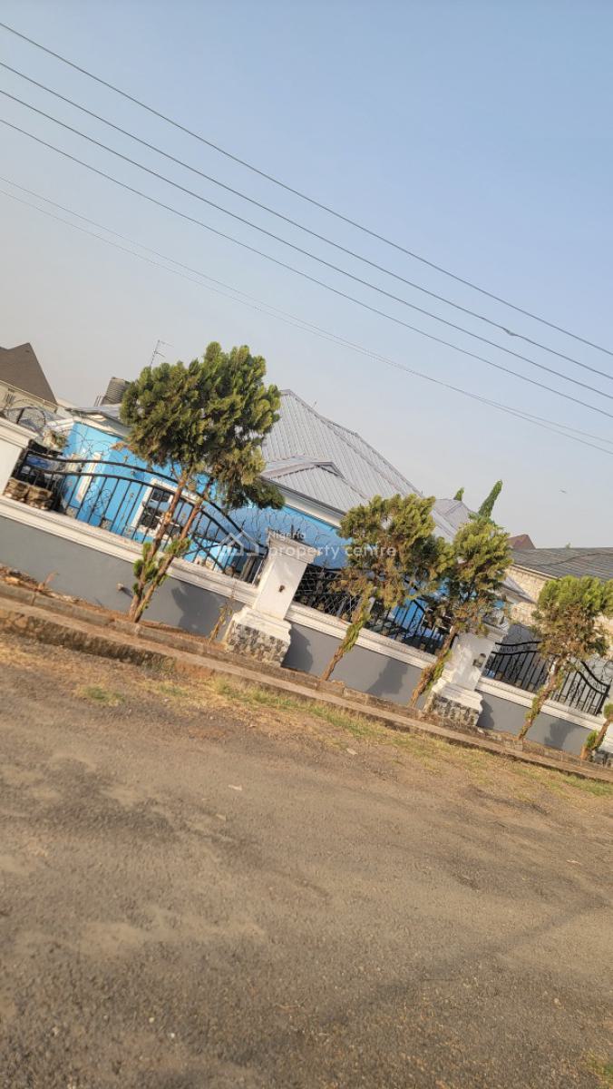 Standard 3 Bedroom with a Room Bq/ Ensuite 2 Bedroom with 1 Bedroom Bq, Redeemer Estate, Off Pyakasa Road, Lugbe District, Abuja, Detached Bungalow for Sale