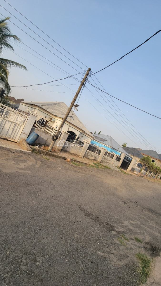Standard 3 Bedroom with a Room Bq/ Ensuite 2 Bedroom with 1 Bedroom Bq, Redeemer Estate, Off Pyakasa Road, Lugbe District, Abuja, Detached Bungalow for Sale