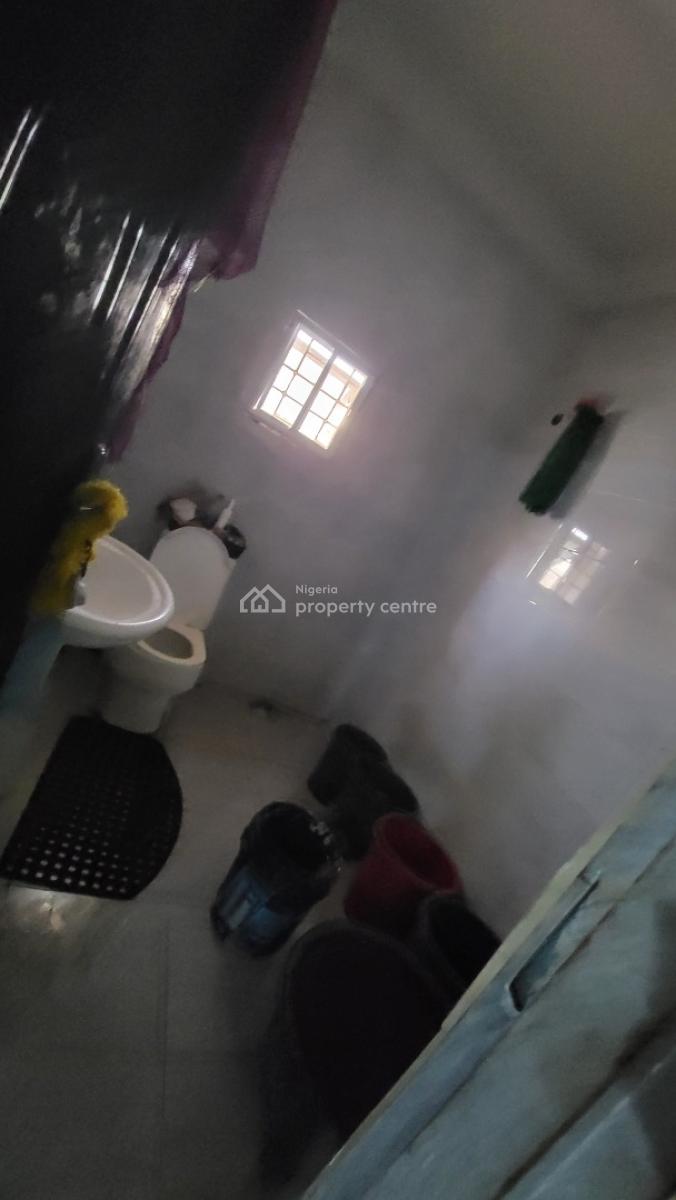 Standard 3 Bedroom with a Room Bq/ Ensuite 2 Bedroom with 1 Bedroom Bq, Redeemer Estate, Off Pyakasa Road, Lugbe District, Abuja, Detached Bungalow for Sale