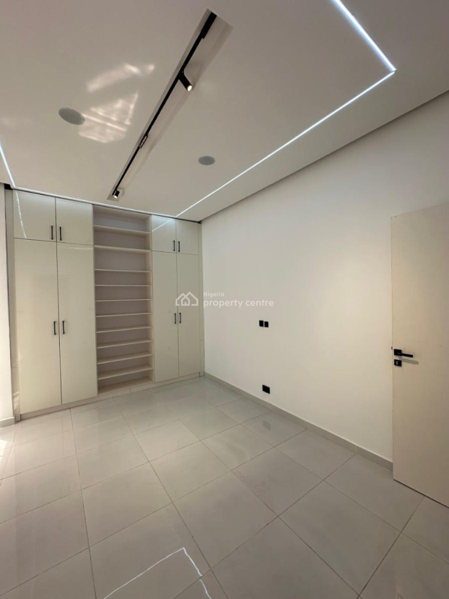 Massively Built 5bedroom Fully Detached House with One Room Bq, Ologolo,  Lekki, Lagos., Lekki, Lagos, Detached Duplex for Sale