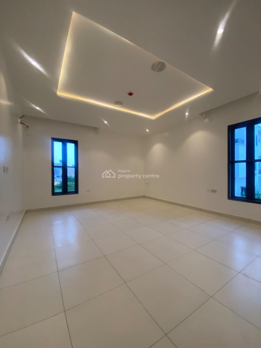 Newly Built 2 Bedroom Apartment with Bq, Gym, Big Rooms, Ikate, Lekki, Lagos, Block of Flats for Sale