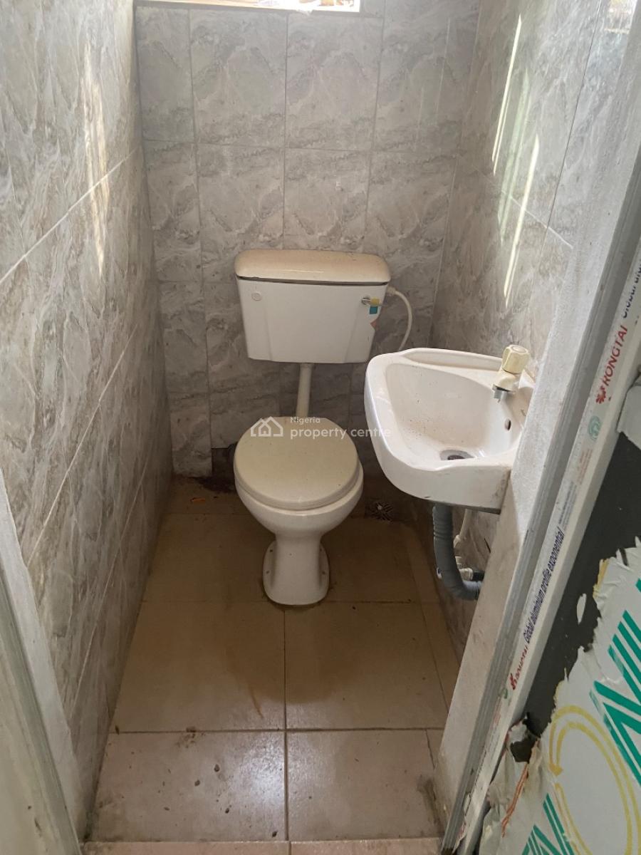 a Spacious and Clean 2 Bedroom Flat, Agodongbon Housing Estate, Ikorodu, Lagos, Flat / Apartment for Rent