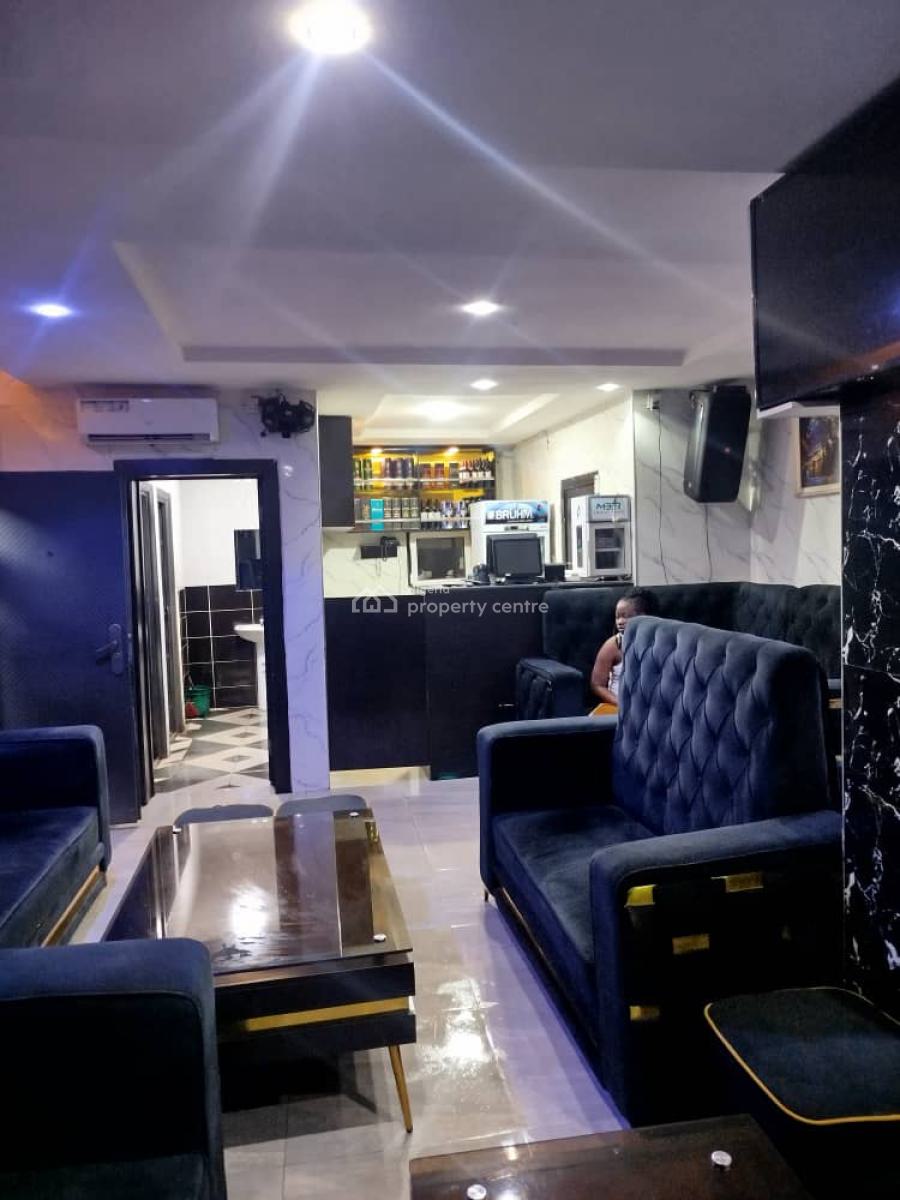 Hotel, Besam Bus Stop, Ikeja, Lagos, Flat / Apartment for Rent