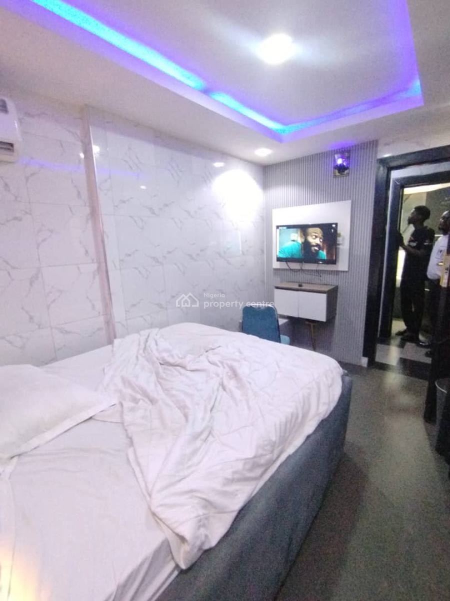 Hotel, Besam Bus Stop, Ikeja, Lagos, Flat / Apartment for Rent