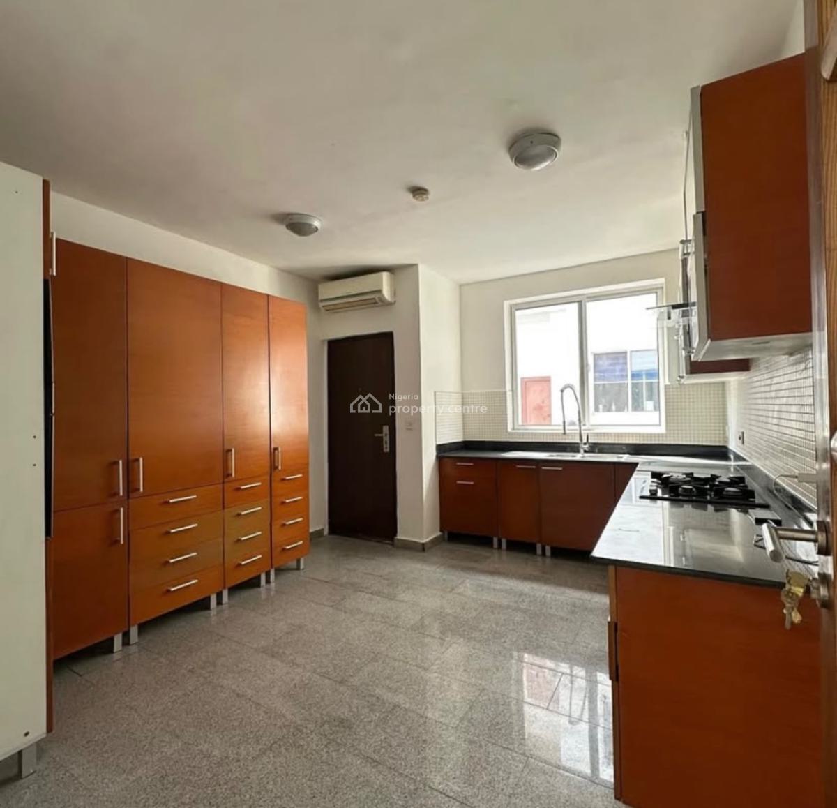 Luxury 3bed + Bq + Pool + Gym, Banana Island, Ikoyi, Lagos, Flat / Apartment for Sale