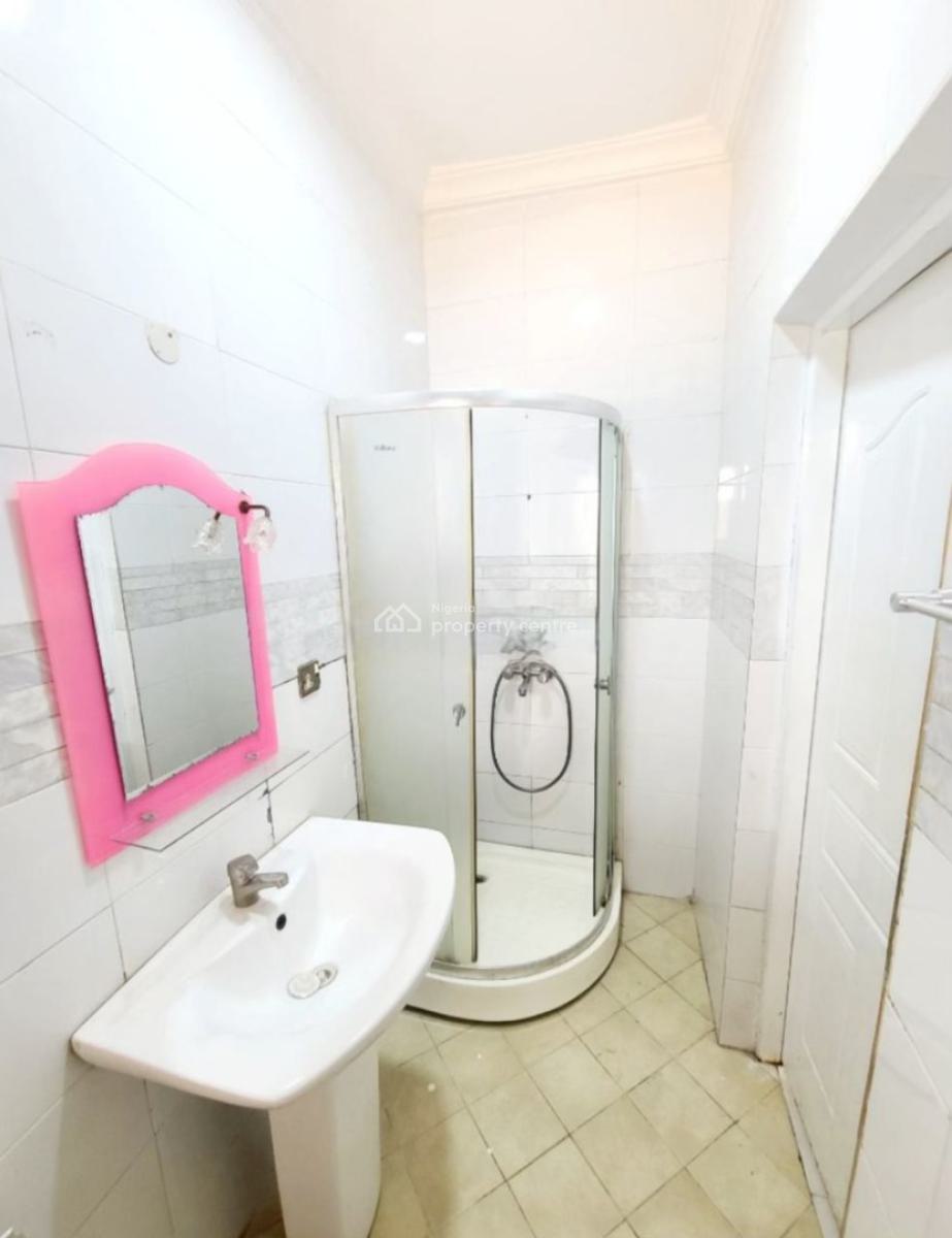 Newly Renovated 4 Bedroom Terrace Duplex, Osapa, Lekki, Lagos, Terraced Duplex for Rent