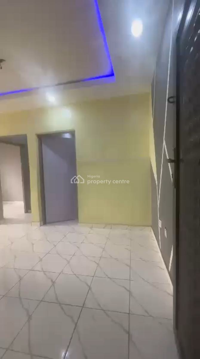 a Very Suitable and Portable 2 Bedroom Flat, Pedro Road, Shomolu, Lagos, Flat / Apartment for Rent