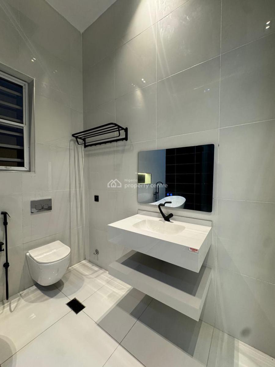 Magnificent 5  Beds with a Private Pool & Gym , Cinema & Elevator, Lekki Phase 1, Lekki, Lagos, House for Sale