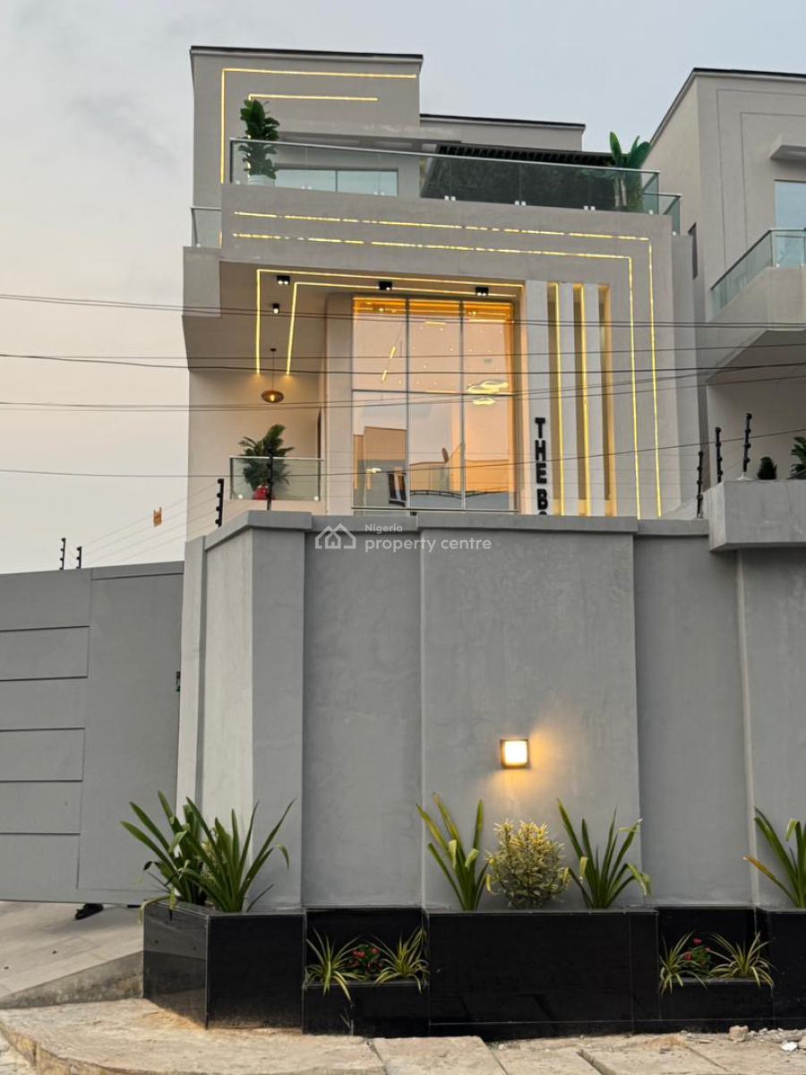 Magnificent 5  Beds with a Private Pool & Gym , Cinema & Elevator, Lekki Phase 1, Lekki, Lagos, House for Sale