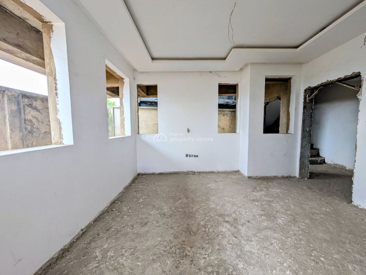 1 Bedroom Apartment in a Great Location, By Hotel Newcastle, Anthony, Maryland, Lagos, Flat / Apartment for Sale