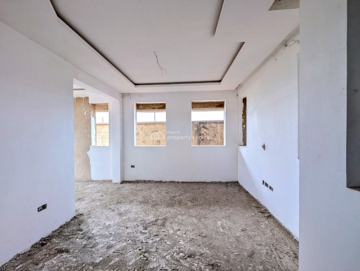 1 Bedroom Apartment in a Great Location, By Hotel Newcastle, Anthony, Maryland, Lagos, Flat / Apartment for Sale