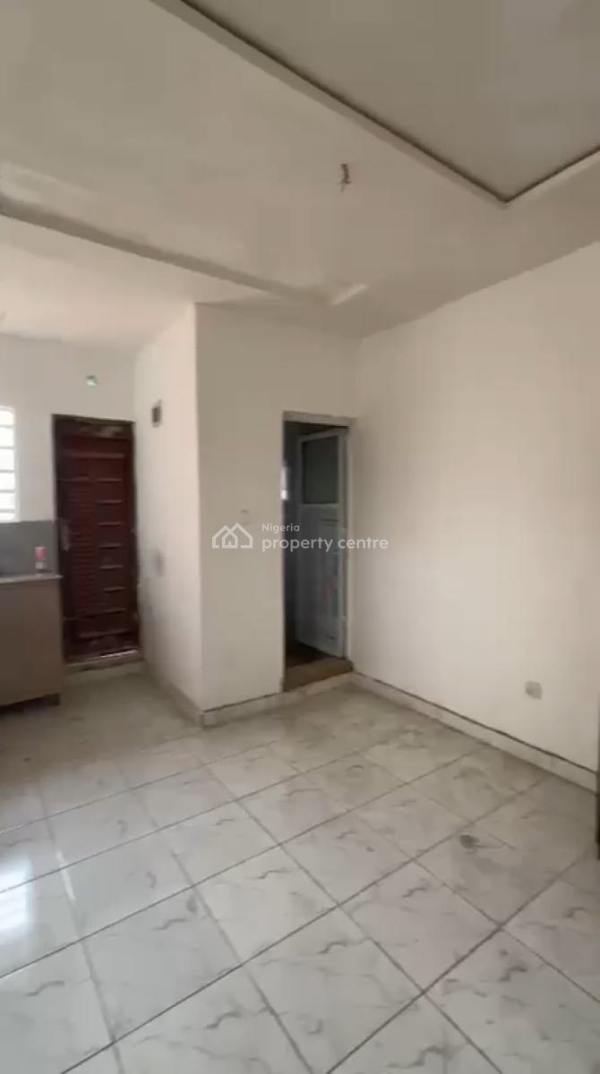 a Standard and Neatly Built Roomself Contain, Pedro Road, Shomolu, Lagos, Self Contain (single Rooms) for Rent