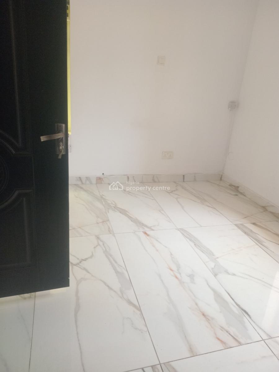 a Luxurious Standard Miniflat with 24hours Light, Chevron Drive Paradise 3 Estate, Lekki, Lagos, Mini Flat (room and Parlour) for Rent