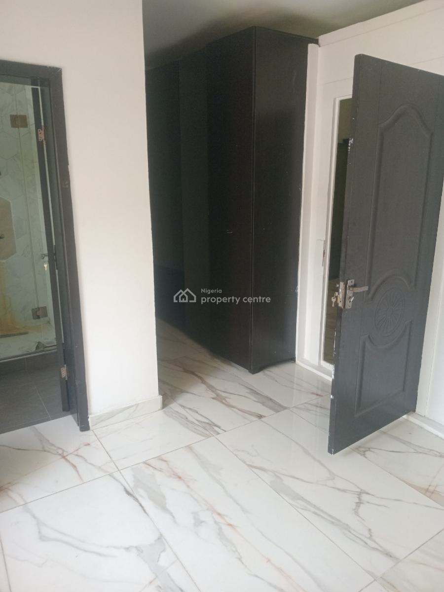 a Luxurious Standard Miniflat with 24hours Light, Chevron Drive Paradise 3 Estate, Lekki, Lagos, Mini Flat (room and Parlour) for Rent