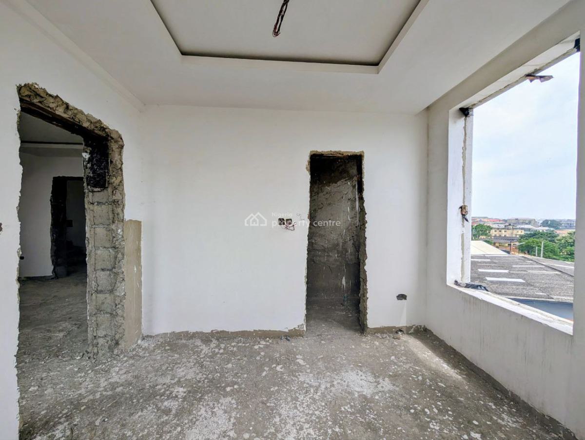 3 Bedroom Maisonette on 2nd Floor, By Hotel Newcastle, Anthony, Maryland, Lagos, Flat / Apartment for Sale