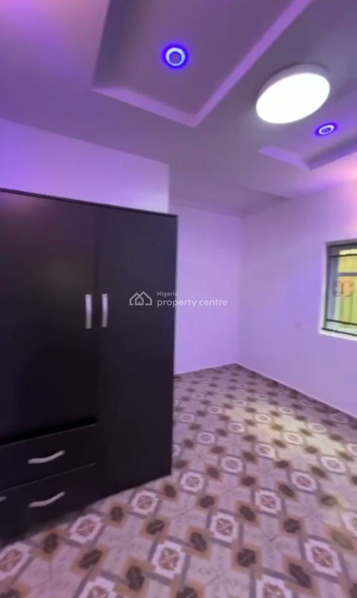 Spacious Newly Built Standard One Bedroom Apartment, Off Kayode Street, Onipanu, Shomolu, Lagos, Mini Flat (room and Parlour) for Rent