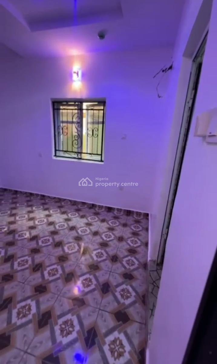 Spacious Newly Built Standard One Bedroom Apartment, Off Kayode Street, Onipanu, Shomolu, Lagos, Mini Flat (room and Parlour) for Rent